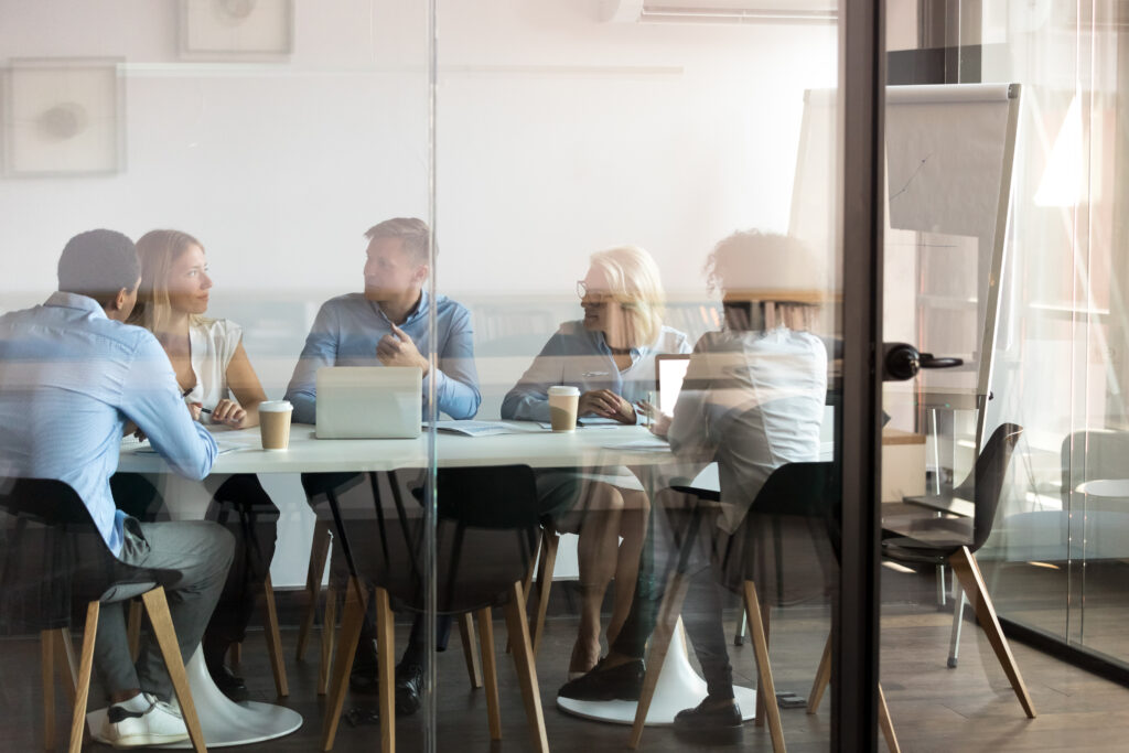 autorentools-vergleich-gruppen-besprechung